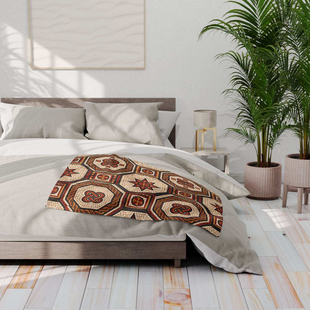 Roman Knot Mosaic Fleece Throw